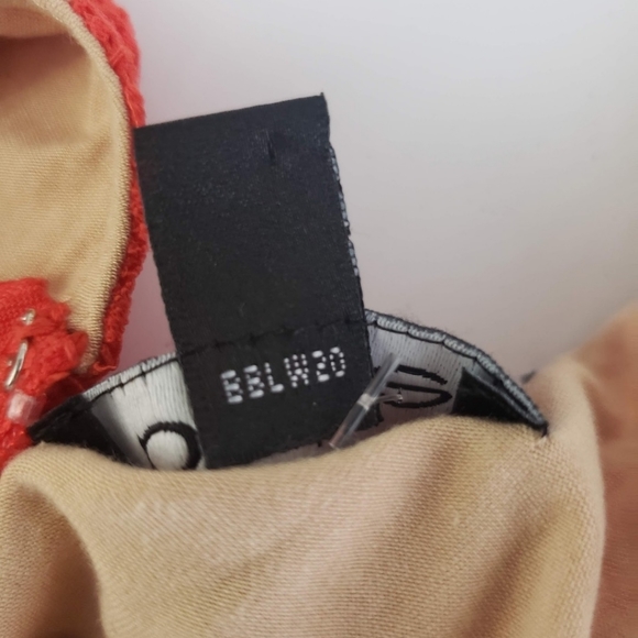 BeBe Betsy Border V-neck Lace Day dress /Fiery Red - Picture 7 of 9